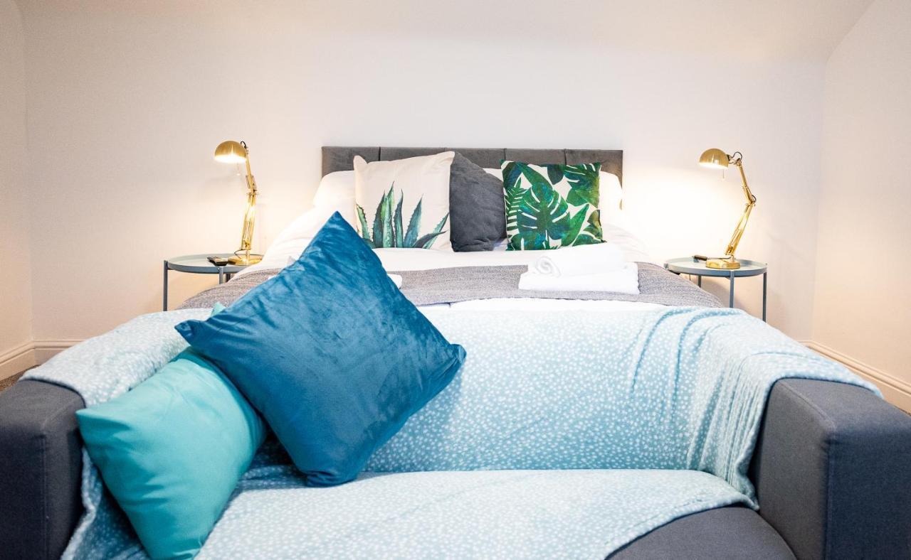 Elmo River Studios - 6 En-Suites In Wallasey - Easy Parking - Short And Long Stays Welcome Eksteriør billede